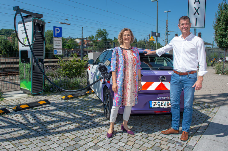 Wieder-Inbetriebnahme neuer Schnellladesäule